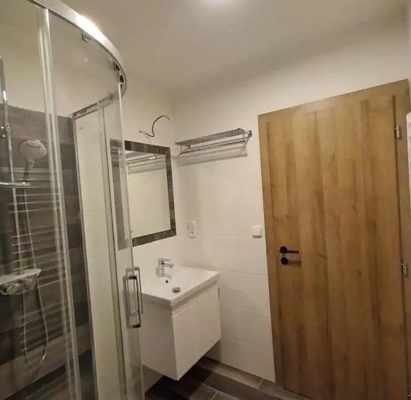 Deluxe-huoneisto 1 Makuuhuone, Apartmány Vesna