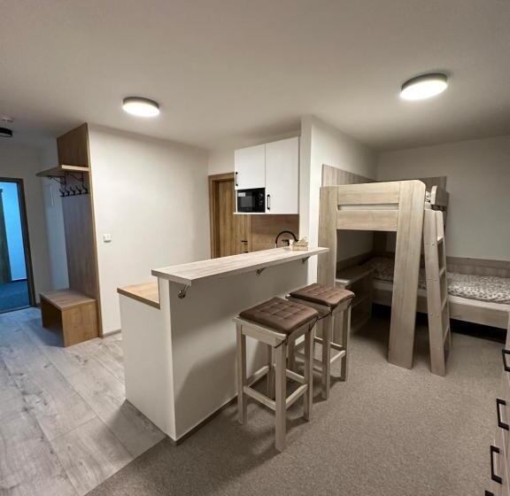 스탠다드 스튜디오, Apartmány Vesna