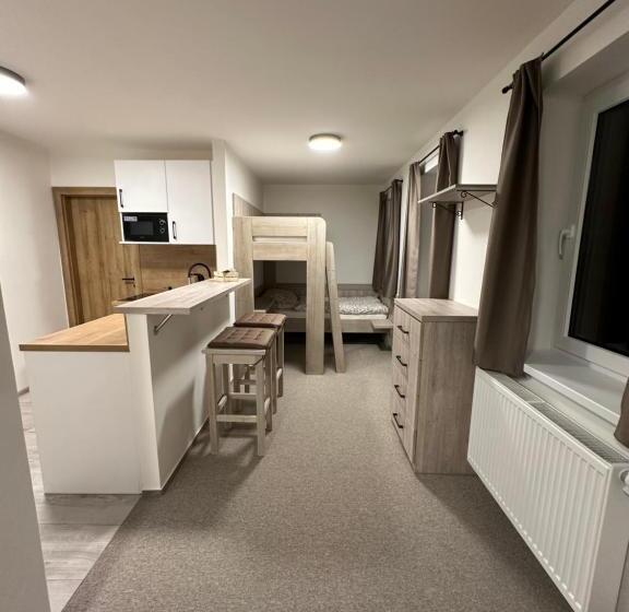 스탠다드 스튜디오, Apartmány Vesna