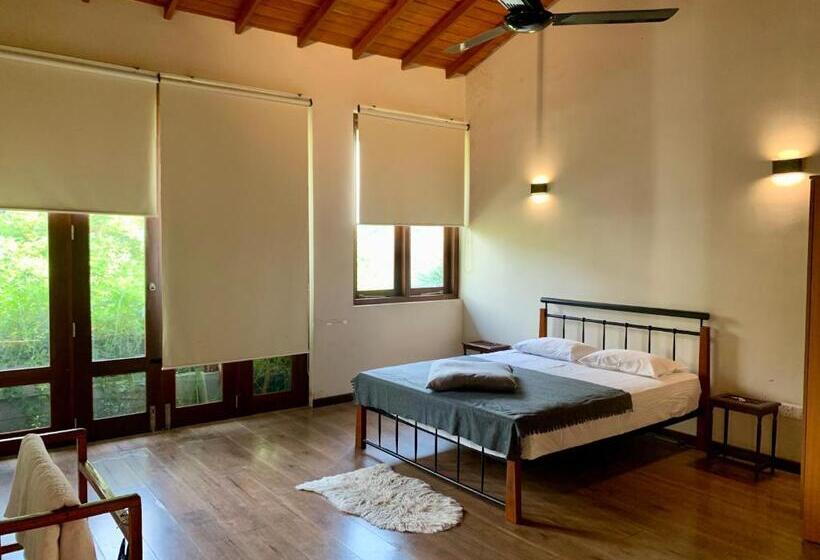 Номер Стандарт Вид на Сад, Cozy Luxury Room With Beautiful Views