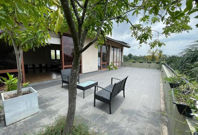 غرفة قياسية مطلّة علي الحديقة, Cozy Luxury Room With Beautiful Views