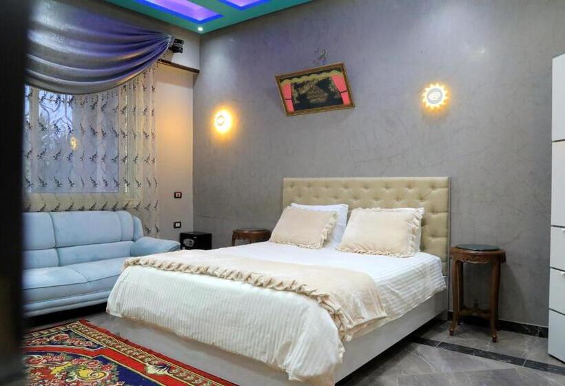 اتاق استاندارد با سرویس بهداشتی مشترک, Villa Scheherazade