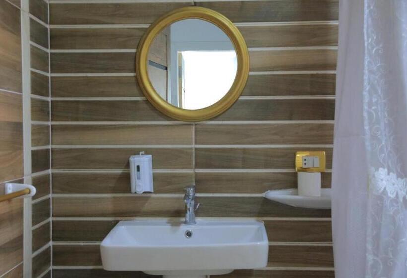 اتاق استاندارد با تخت بزرگ, Villa Scheherazade