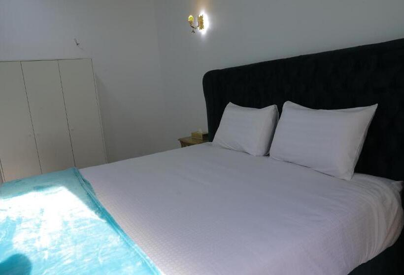 اتاق استاندارد با تخت بزرگ, Villa Scheherazade