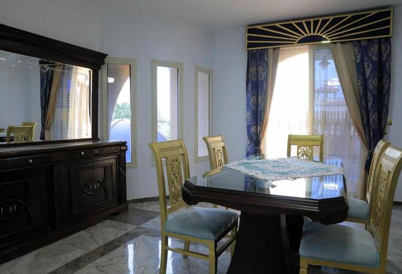 اتاق لوکس, Villa Scheherazade