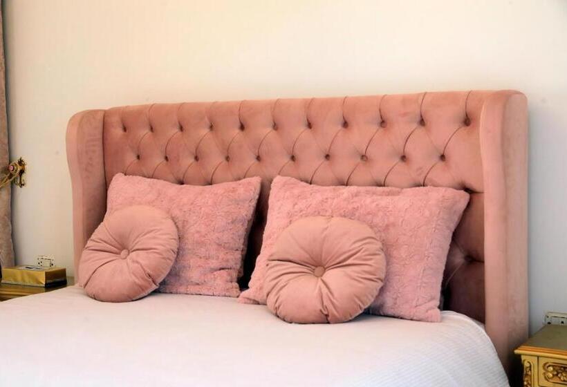 اتاق استاندارد یک نفره, Villa Scheherazade