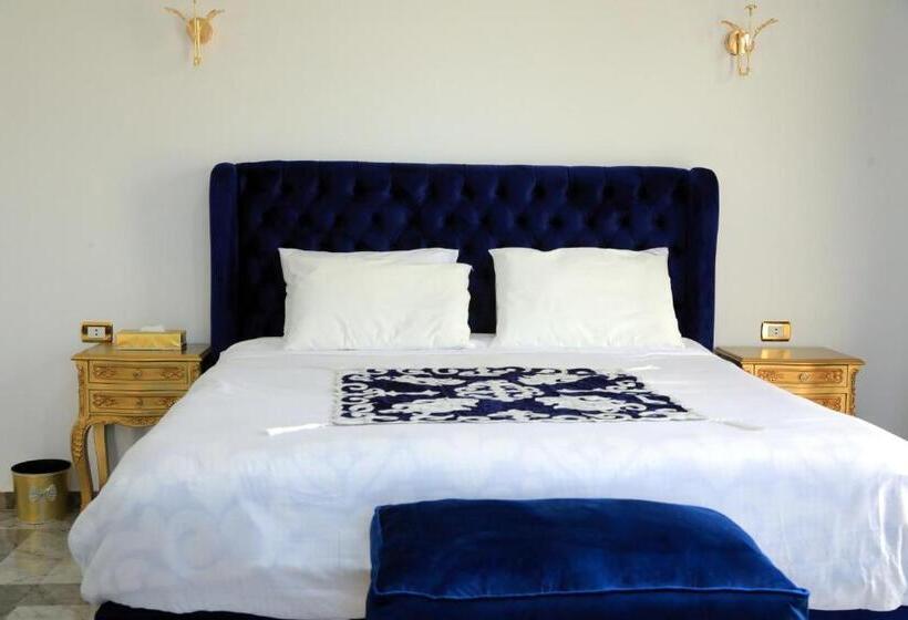 اتاق لوکس, Villa Scheherazade