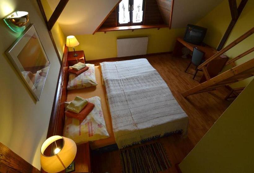 标准间, Europenzión Salaš