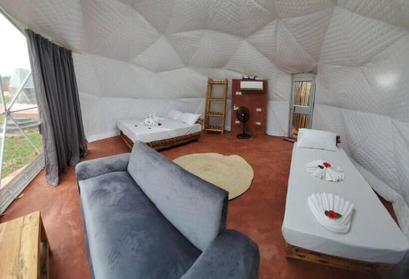 Triple Room Sea View, Paradise City