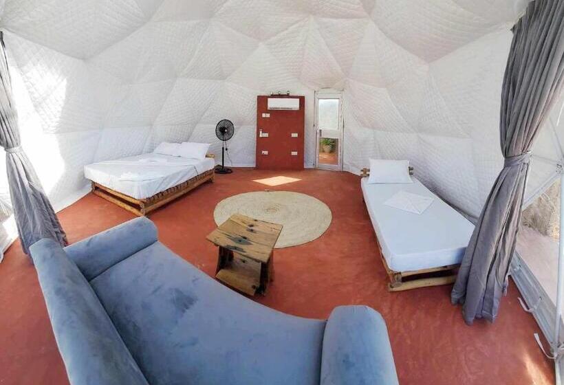 Triple Room Sea View, Paradise City