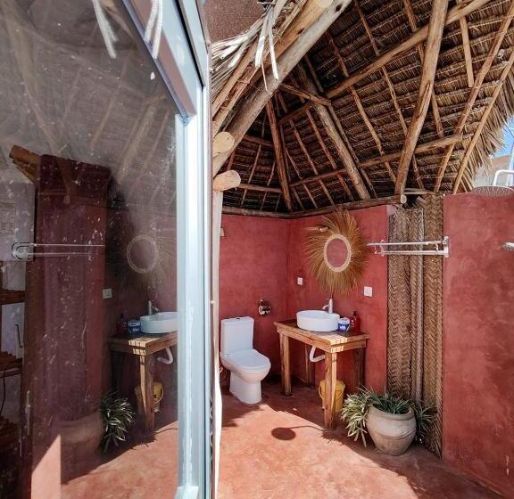 Triple Room Sea View, Paradise City