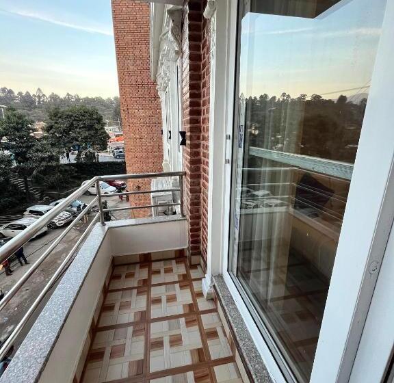 اتاق استاندارد چهار تخته, Prime Suite