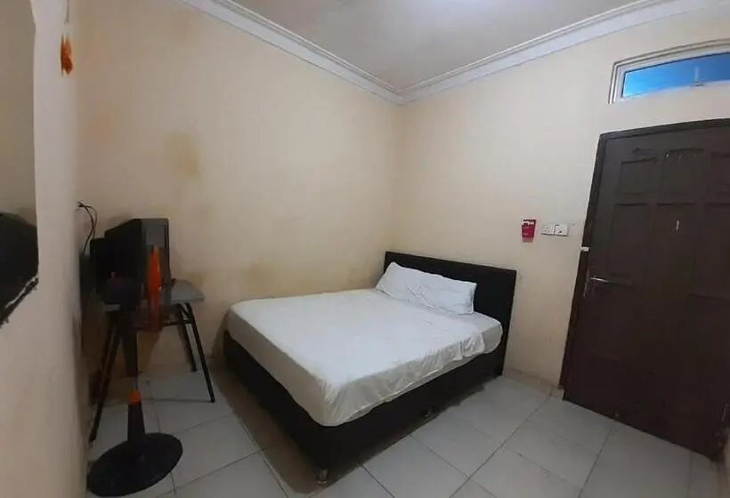 اتاق اکونومی, O Pinus Jaya Syariahneartaman Amaryllis Pekanbaru