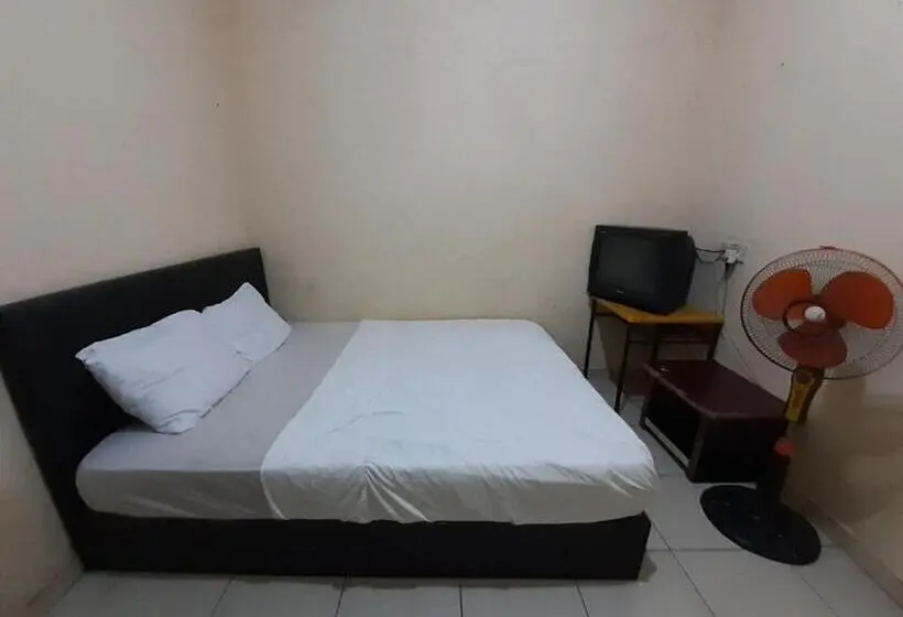 اتاق اکونومی, O Pinus Jaya Syariahneartaman Amaryllis Pekanbaru