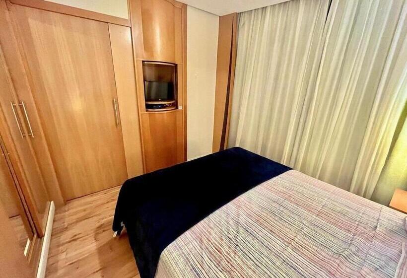 اتاق ساده سه‌ نفره, Lflats No Hotel Stella Vega