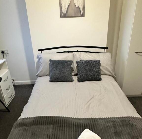 اتاق استاندارد, Lovely Town House Room 3