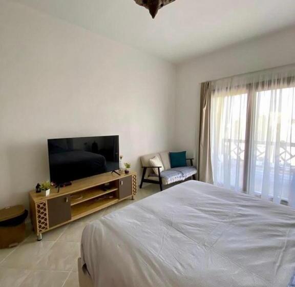 استودیوی استاندارد با چشمانداز دریا, Luxury Beachfront Studio Foreign Nationals Only