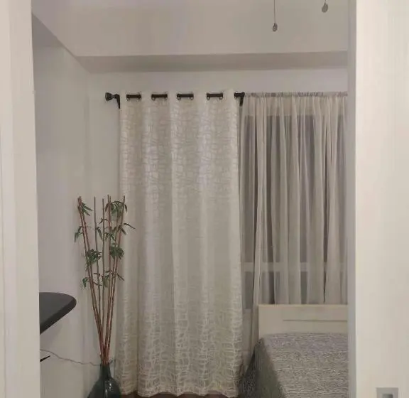 バルコニー付きスタンダードステューディオ, Peaceful And Relaxing Suite At Cool Residences Tagaytay