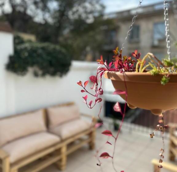 اتاق استاندارد, Enjoy Hostel