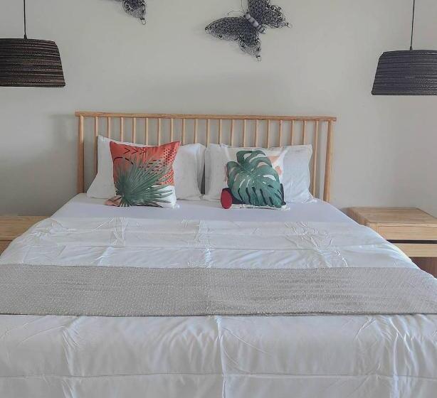Апартаменты 2 Спальни, Serenity Terraces Beach, Hotel   Kokrobite