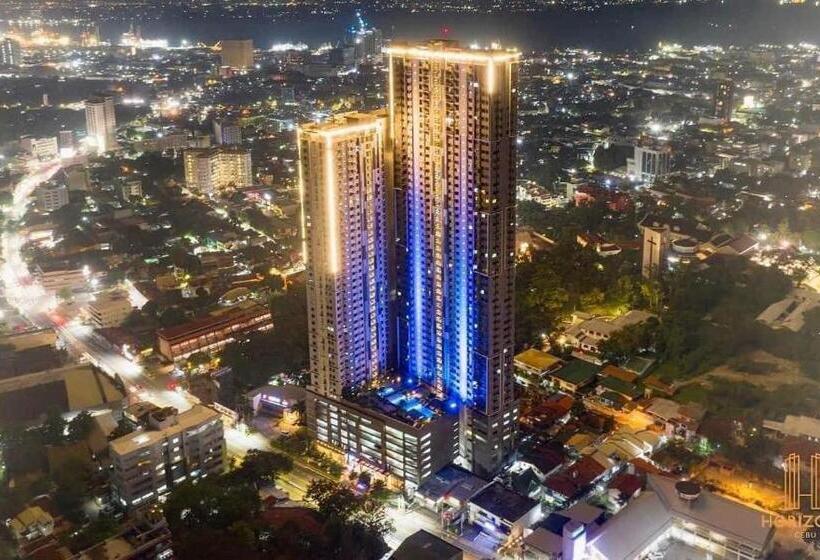 디럭스 스튜디오, Young S Haven  Horizons 101 Condominium