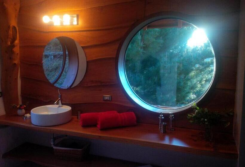 سوییت, Celestial Inn