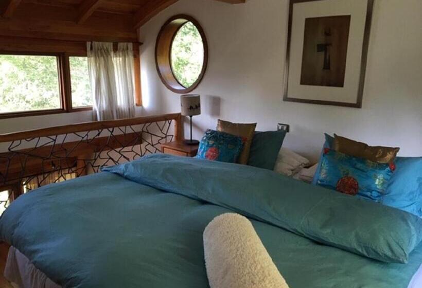 اتاق استاندارد با بالکن, Celestial Inn