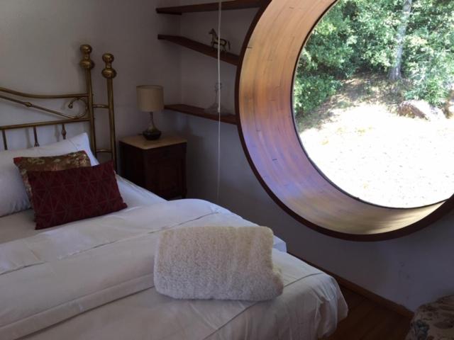 اتاق لوکس با بالکن, Celestial Inn