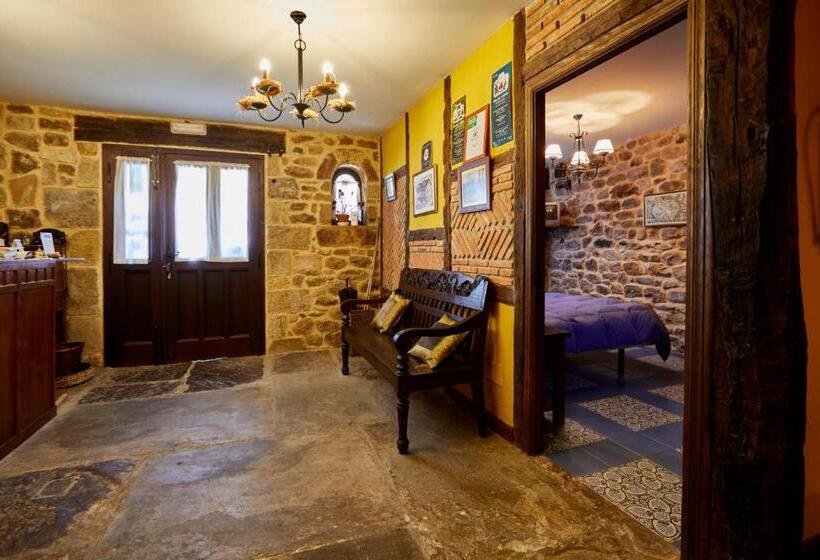 חדר סטנדרט מותאם לאדם עם מוגבלויות, Posada Rural Ochohermanas