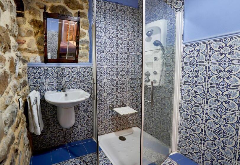 חדר סטנדרט מותאם לאדם עם מוגבלויות, Posada Rural Ochohermanas