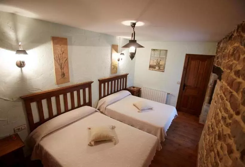 Perhehuone, Posada Rural Ochohermanas