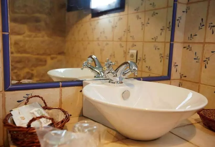 Perhehuone, Posada Rural Ochohermanas