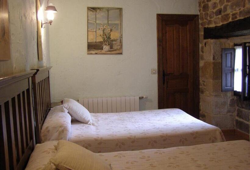 ファミリールーム, Posada Rural Ochohermanas