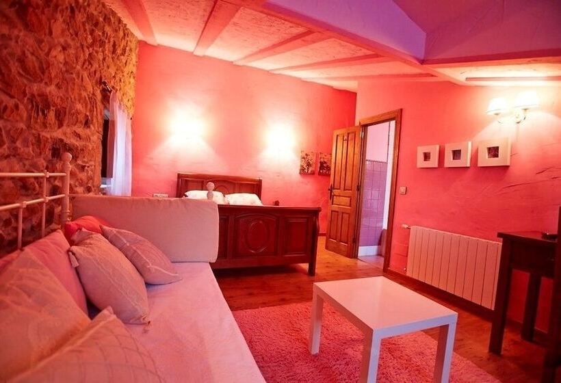 סוויטת ג'וניור, Posada Rural Ochohermanas