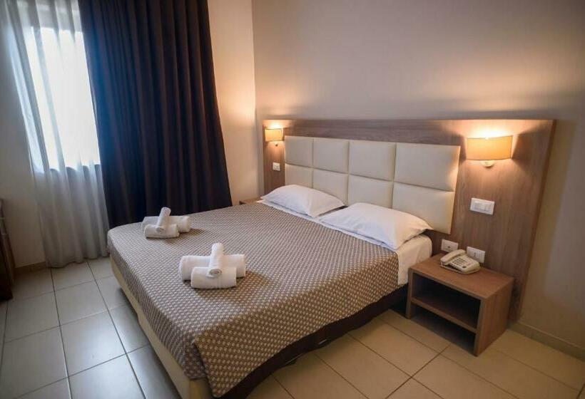 غرفة قياسية, St. Giorgio