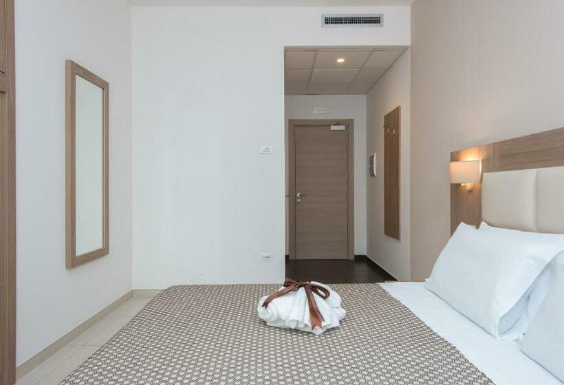 غرفة قياسية, St. Giorgio