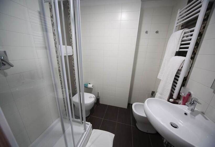 غرفة قياسية, St. Giorgio