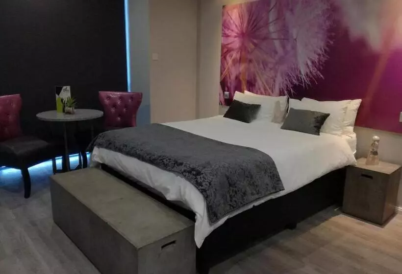Executive-huone, Chill Pepper Boutique