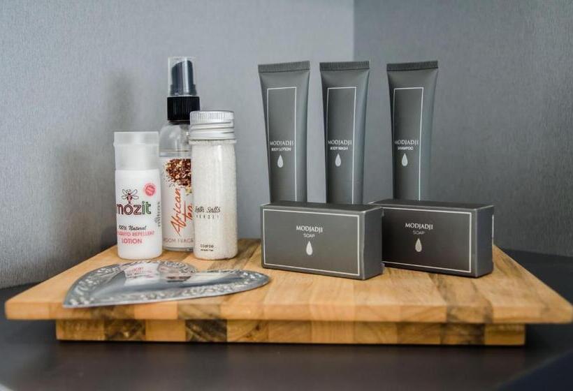 패밀리 룸, Chill Pepper Boutique