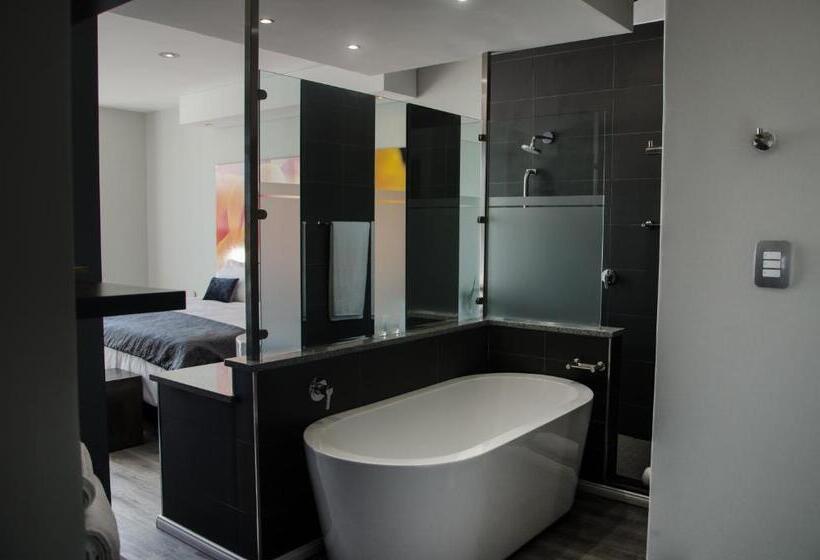 패밀리 룸, Chill Pepper Boutique