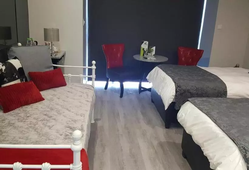 Deluxe Kolmen Hengen Huone, Chill Pepper Boutique
