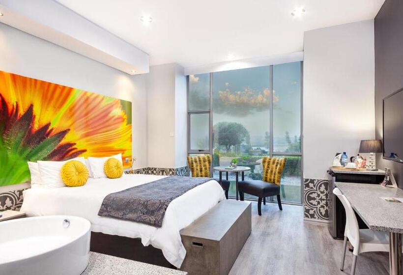 디럭스 트리플 룸, Chill Pepper Boutique