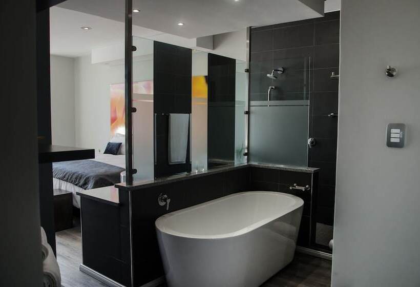 패밀리 룸, Chill Pepper Boutique