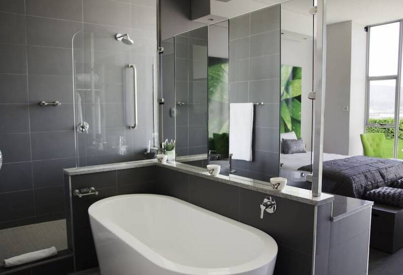 디럭스 트리플 룸, Chill Pepper Boutique