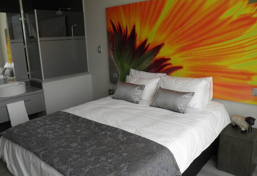 디럭스 트리플 룸, Chill Pepper Boutique