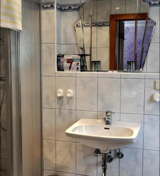 غرفة كومفورت فردية, Enzianbrenner