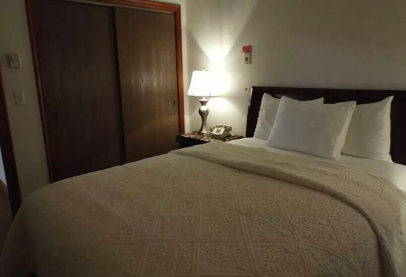 スタンダードスタジオ, Greenwood Village Inn & Suites