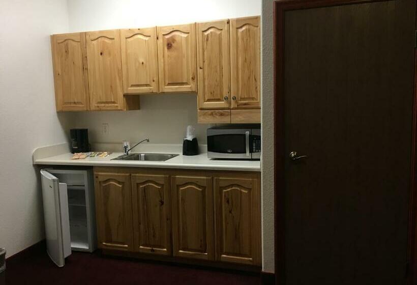 キングサイズベッドのスイートルーム, Greenwood Village Inn & Suites