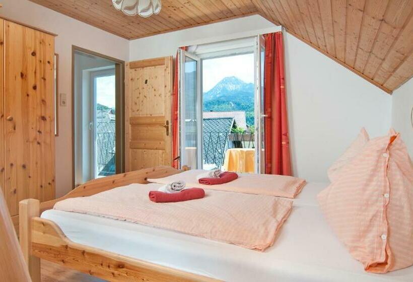 Номер Стандарт с Балконом, Gästehaus Lutschounig