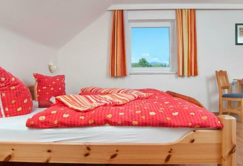 غرفة قياسية مزوَّدة بشُرفة, Gästehaus Lutschounig